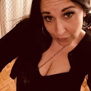 Meet your Posher, Angii